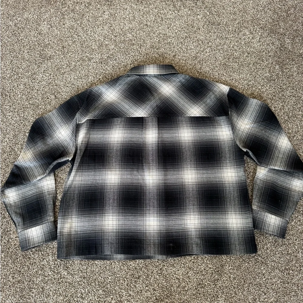 Women’s Herschel Supply Company Button Down Black and Gray Plaid Flannel Shirt - Picture 2 of 4
